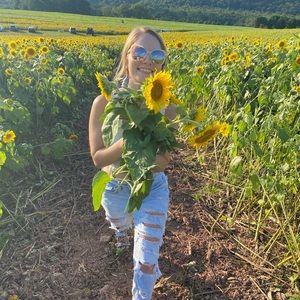 Meet your Posher, Maddy